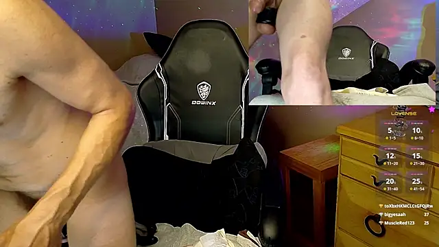 MasterForgedRayy Show in webcam