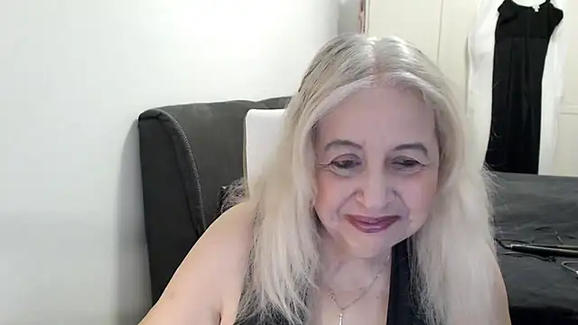 Chat +18 de SusiLifeXXX ao vivo