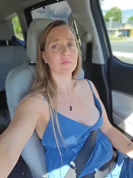 SkyelarsWorld's Webcam Show