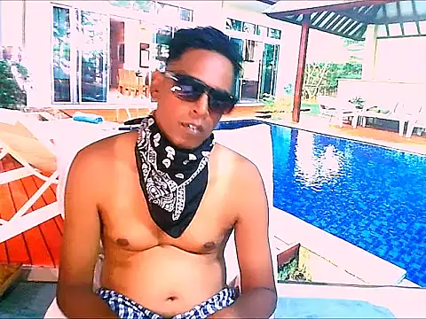 IndianHunk01 লাইভ XXX চ্যাট