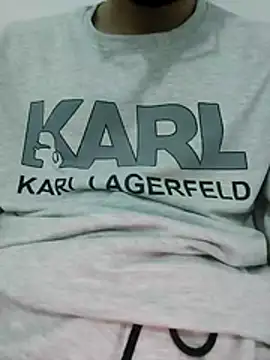 RaoufDz17cmのウェブカメラショー