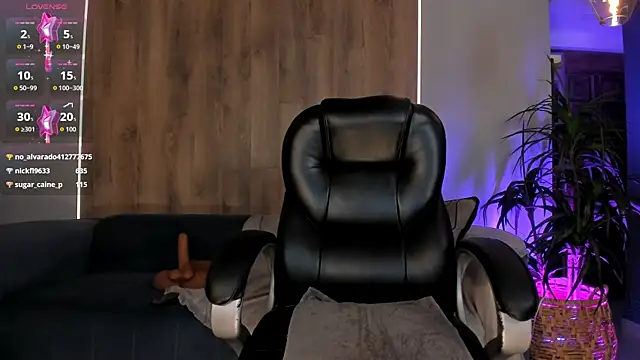 GiaFerrara élő XXX-chatje