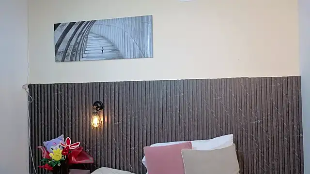 chanel_brunette 即時 XXX 聊天