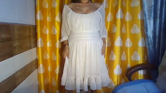 Cute_Arushii Adlı Modelin Web Kamerası Şovu