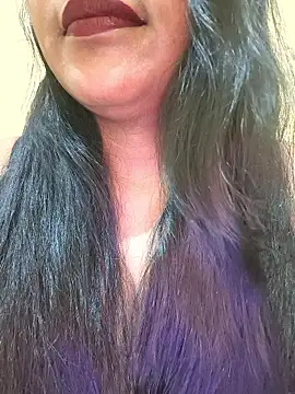 Newragini Webcam-Show