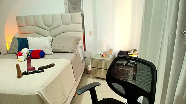 Naty_Stone 即時 XXX 聊天