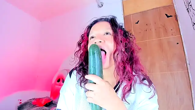 Emily_Coper18's Live XXX Chat