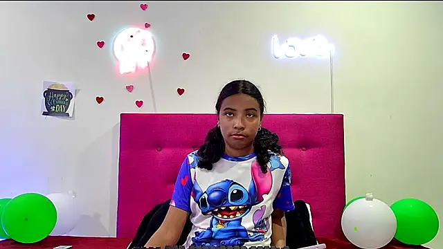 Ellie_Cute7's Live XXX Chat