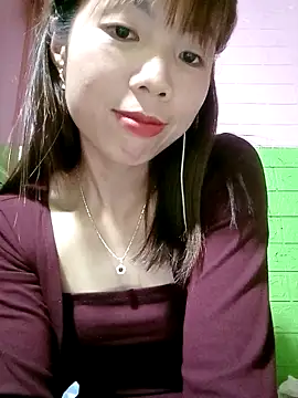 AmyLinee01 在線直播表演