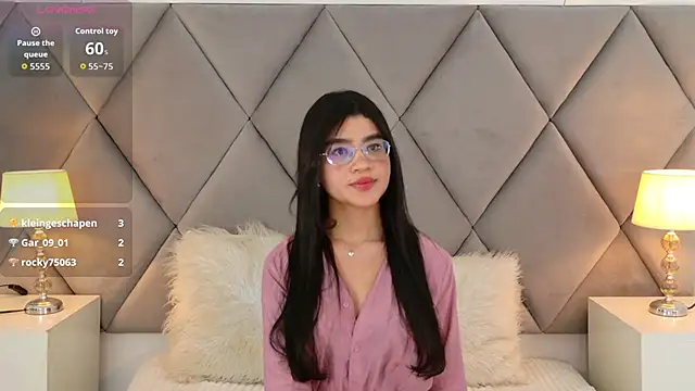 OliviaDiaz Live XXX Chat