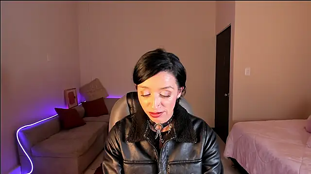 Kristen_Garner 现场XXX聊天