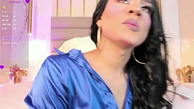 Scarleett_22 webkamerás műsora