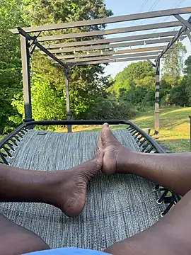 UriUniverse69's Webcam Show