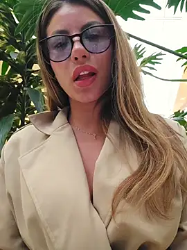 Karen_San_Miguel webkamerás műsora