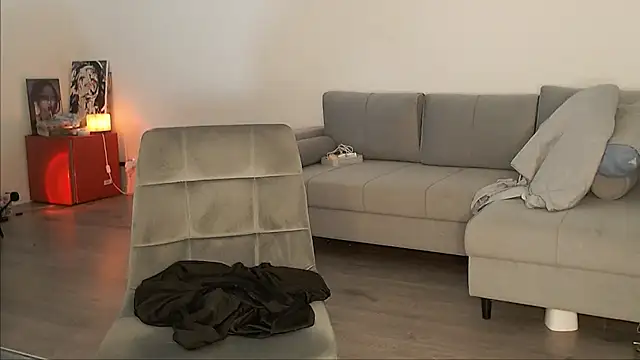 Вебкам-шоу M1ssShyMira