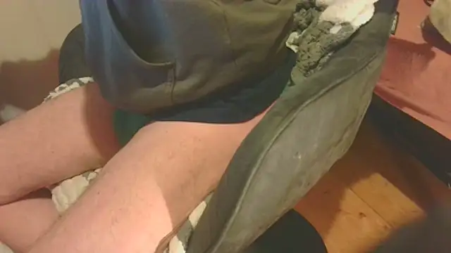 Show modela T0Yforeskin na web-kameri