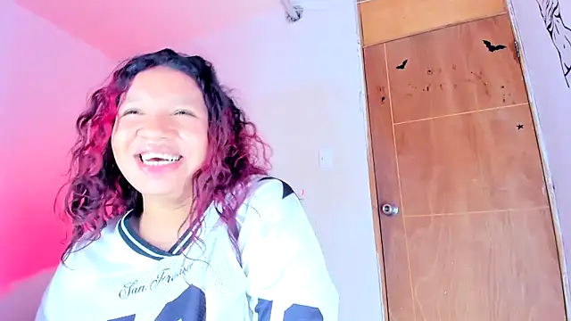 Emily_Coper18 现场XXX聊天