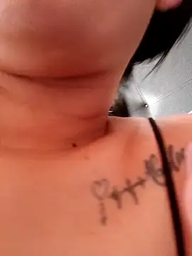 Ann_Houston – Naživo XXX chat