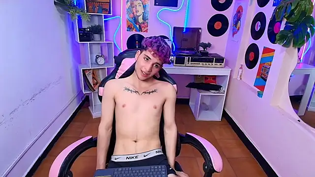 Show modela ian_lombardi na web-kameri