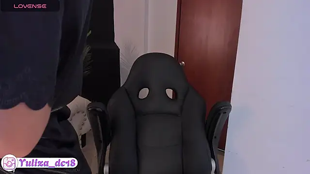 Luxury_Woman élő XXX-chatje