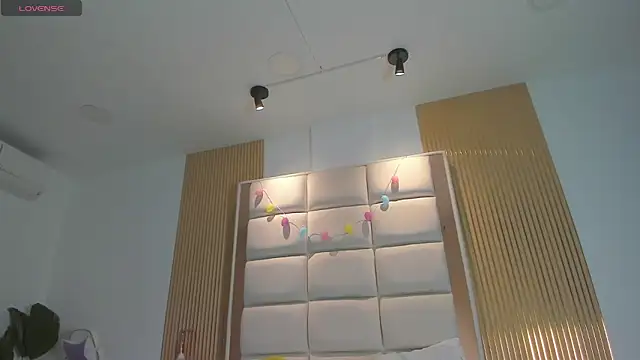 Taylor_Royal_: онлайн-секс-чат