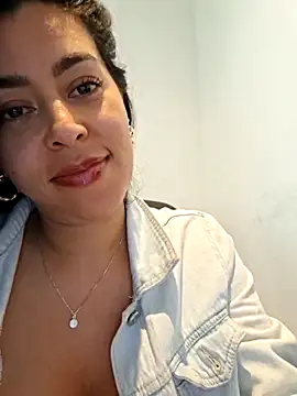 Chat +18 de Luianna ao vivo