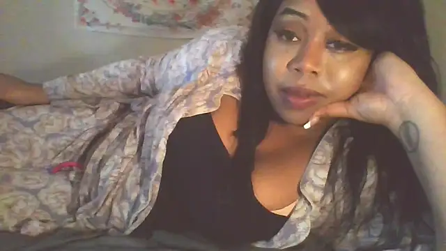 Chat +18 de angeliquebelcali ao vivo