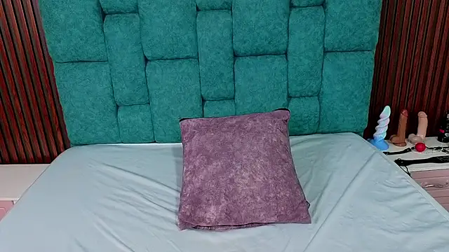 Онлайн чат XXX AnnieHiper