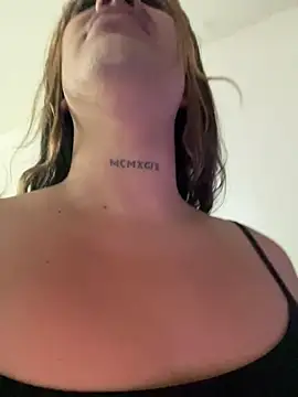 Sweet_vicky_hot élő XXX-chatje