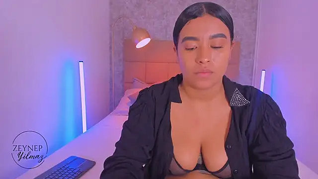 แชท XXX สดของ ZeynepYilmaz