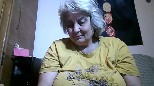 Chat XXX en directo de ExquisiteMature