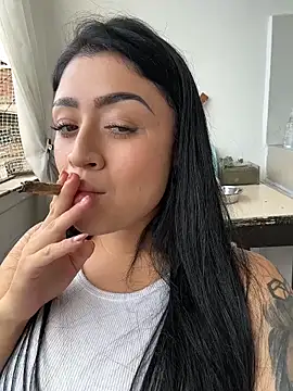 Chatroom XXX en direct de lucianaroy