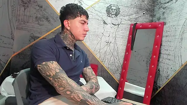 Gury_tattoo Adlı Modelin Canlı XXX Sohbeti