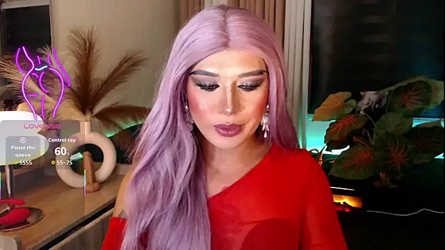 mslilly_croft Chat XXX live