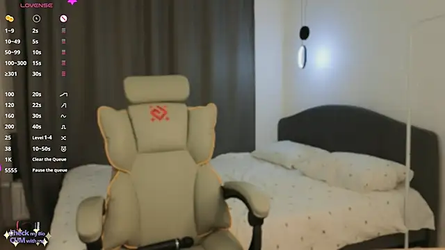 mowalova Adlı Modelin Canlı XXX Sohbeti