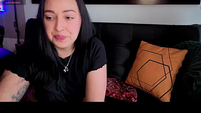 Онлайн чат XXX SujannaVarma_