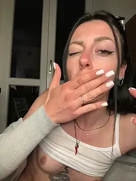 دردشة alibi_room الجنسية المباشرة