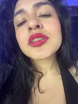 EmilyNoir1 Chat XXX live