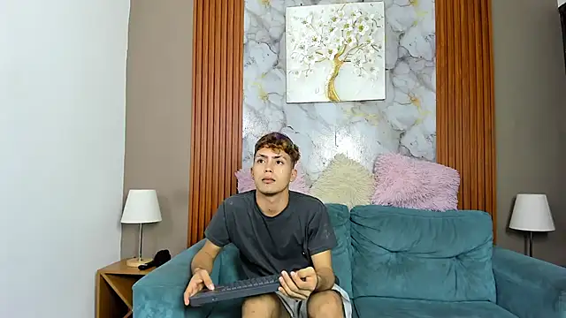 Pokazy przed kamerką – AVENGER_BOYS2026