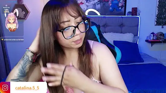 Kata_Bigboobs' Webcam Show