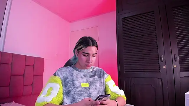 دردشة AngelFlexxx الجنسية المباشرة