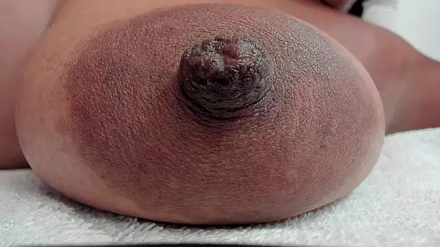 แชท XXX สดของ zara_lopez