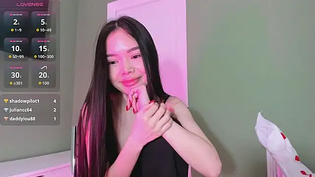 Moon1ightFairy Adlı Modelin Canlı XXX Sohbeti