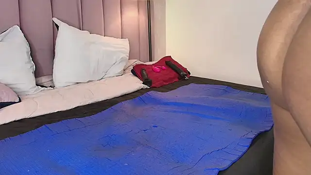 Živý XXX chat HallyBans