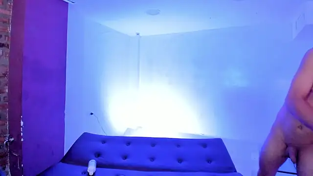 Spaceboys18 即時 XXX 聊天