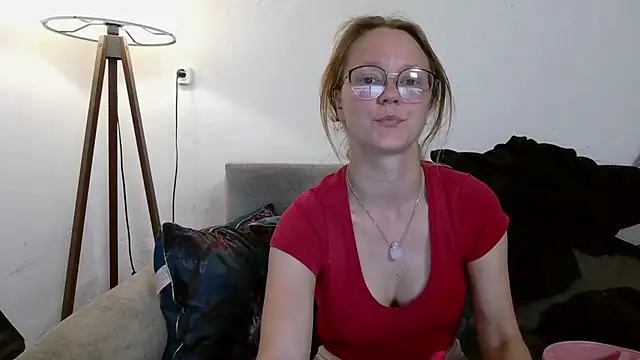 Chat +18 de little-leni ao vivo