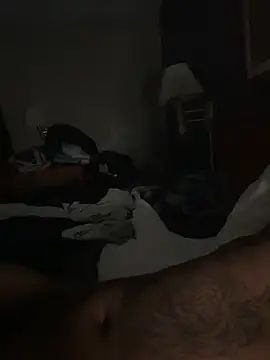 Stressreliever82's Live XXX Chat