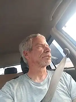 Pertunjukan Kamera Web Biknight