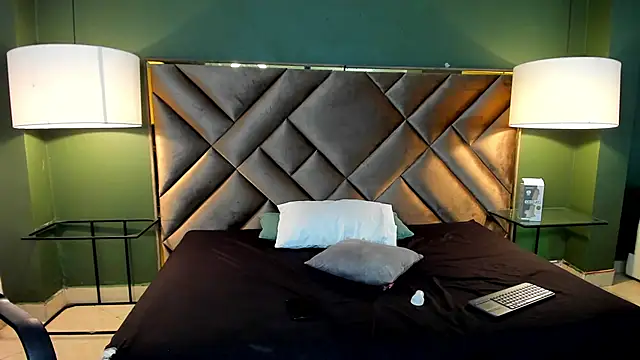 Rache_Roth's Live XXX Chat