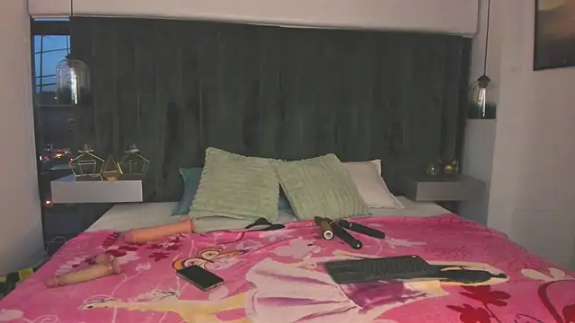 girl_amada: онлайн-секс-чат